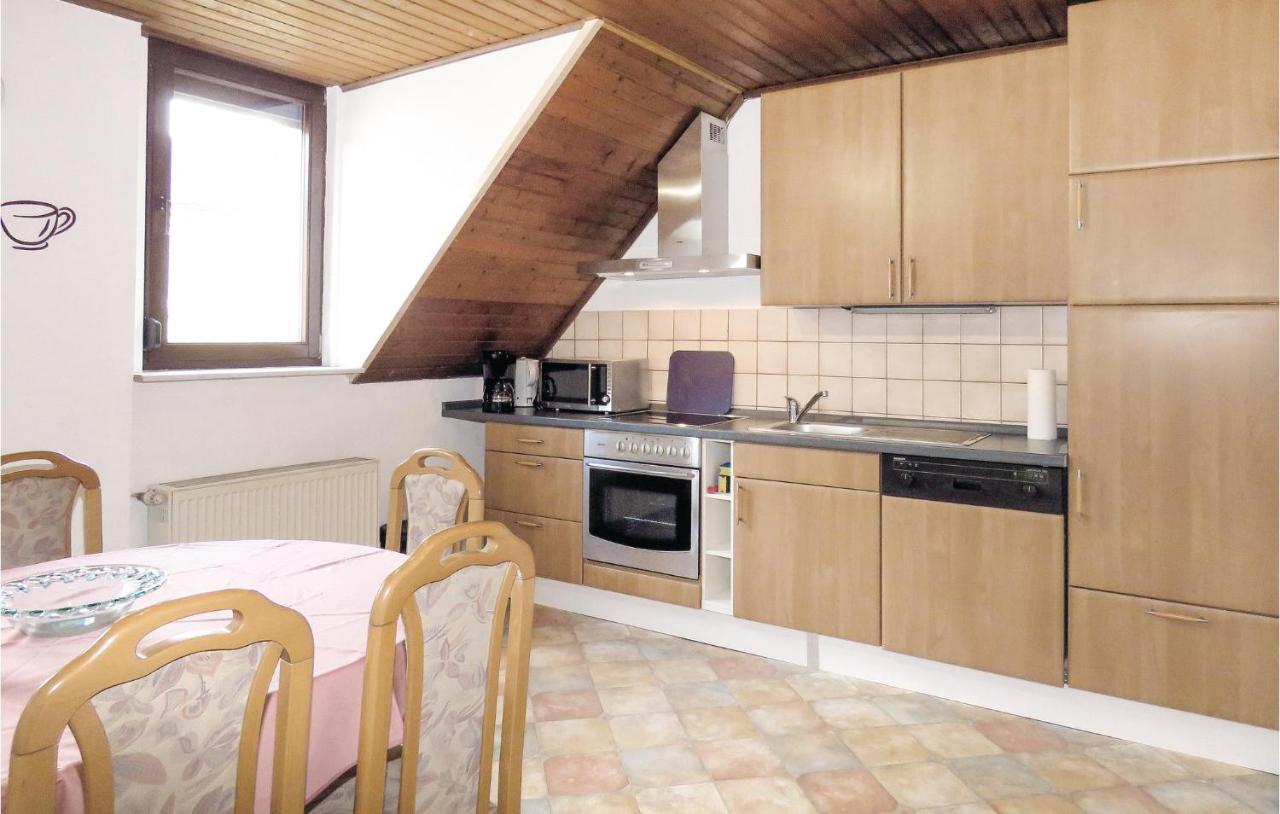 Gorgeous Apartment In Lahnstein With Kitchen מראה חיצוני תמונה